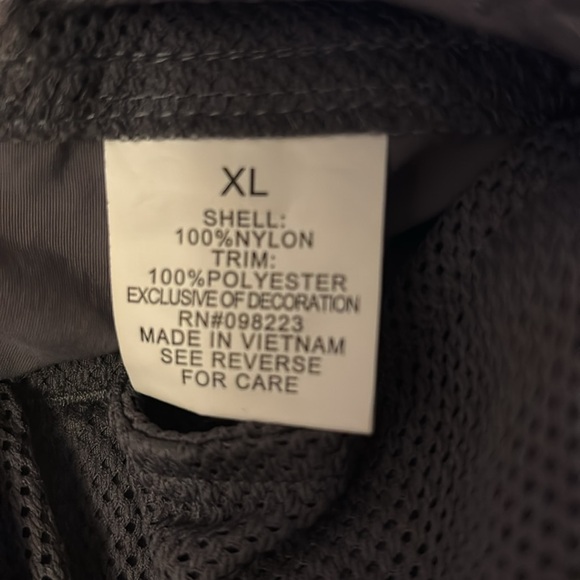 Men’s Magellan Outdoors Fish Gear Lightweight Cargo Zip-Off Pants - Picture 6 of 7